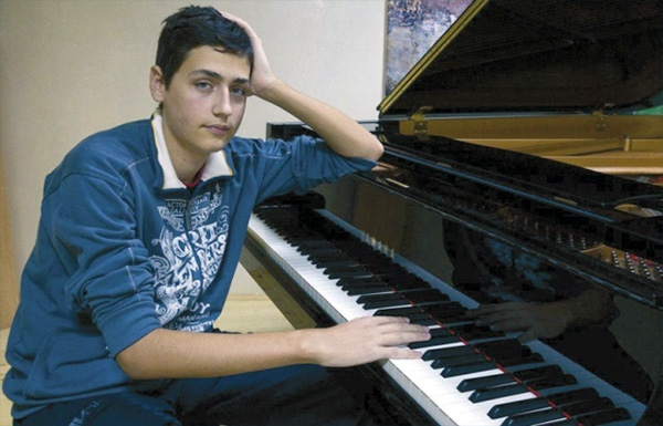 Tinejdžer - kompozitor Veljko Nenadić