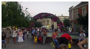 Glavni gradski trg i fontana Glavni Gradski Trg i fontana