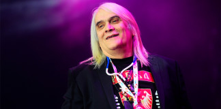 Hit dana 19.03.2015.: Riblja Čorba – Ja je gledam kako spava Bora Đorđević