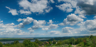 Smederevsko naselje Plavinac klizi ka Dunavu Plavinac
