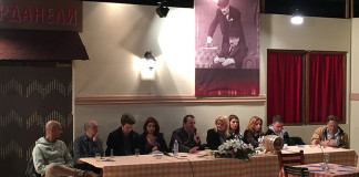 Drugi takmičarski dan na Nušićevim danima Glumačka ekipa Atelje 212 iz predstave Ožalošćena porodica