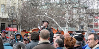 Radnici fabrike “Želvoz” upali u Skupštinu Smedereva, gradonačelnica isterala novinare Radnici "Želvoza" u protestu