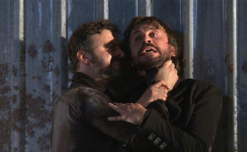 “Julije Cezar” najbolja predstava na “Teatru u tvrđavi” Scena iz predstave Julije Cezar - Sergej i Bane Trifunović