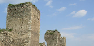 Popravljaju kulu koja se već 75 godina naginje Smederevska Tvrđava - Kula 11